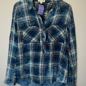 NWT Anthropologie Cloth & Stone Cotton Button Down Shirt Distressed Blue Size M
